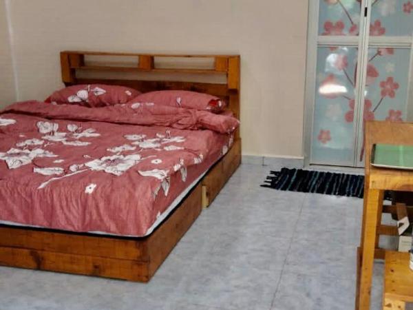 VILLA D' KEBUN WITH FREE FRUITS : photo 4 de la chambre chambre standard lit queen-size