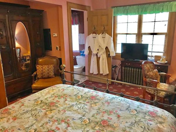 Cecil Bacon Manor : photo 2 de la chambre chambre standard lit queen-size