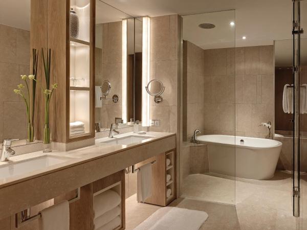 Langham Place, Ningbo Culture Plaza : photo 1 de la chambre suite junior