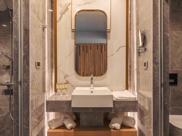 BIO BEACH Boutique Hotel - Adults Only : photo 6 de la chambre suite - vue sur mer