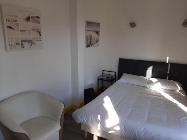 Hôtel Les Beaux Arts- Limoges Hypercentre : photo 3 de la chambre chambre double