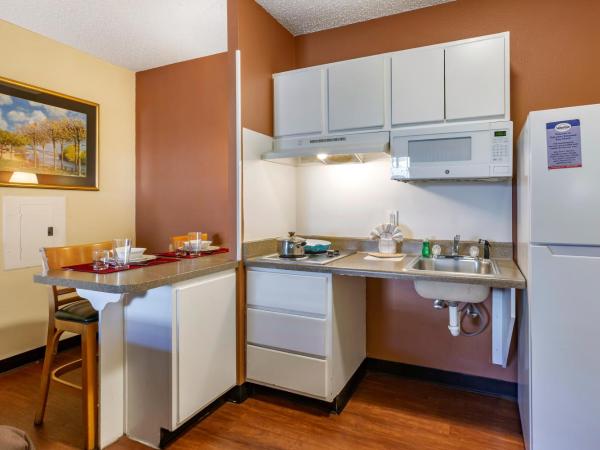 Suburban Studios : photo 2 de la chambre efficiency king studio - accessible/non-smoking