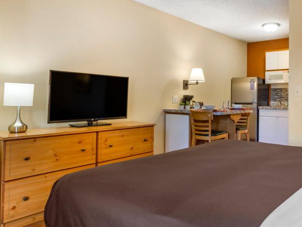 Suburban Studios : photo 3 de la chambre efficiency queen studio - accessible/non-smoking