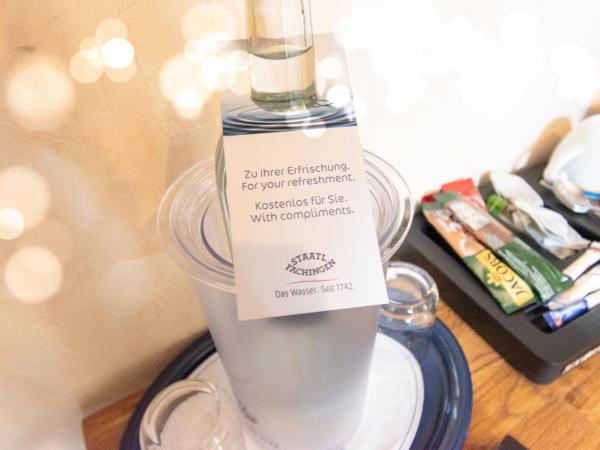 Boutique Hotel Sena : photo 7 de la chambre chambre lits jumeaux avec balcon et salle de bains commune