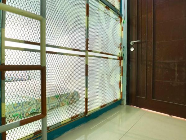 Kabin Kapsul Kayu Jati V Jakarta - Male Only : photo 8 de la chambre lit superposé dans dortoir mixte