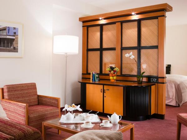 Mercure Hotel Düsseldorf City Center : photo 6 de la chambre suite supérieure