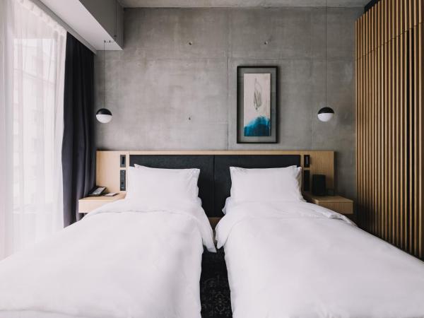 Nobu Hotel Warsaw : photo 3 de la chambre chambre lits jumeaux