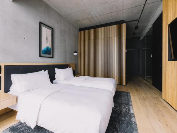 Nobu Hotel Warsaw : photo 1 de la chambre chambre lits jumeaux