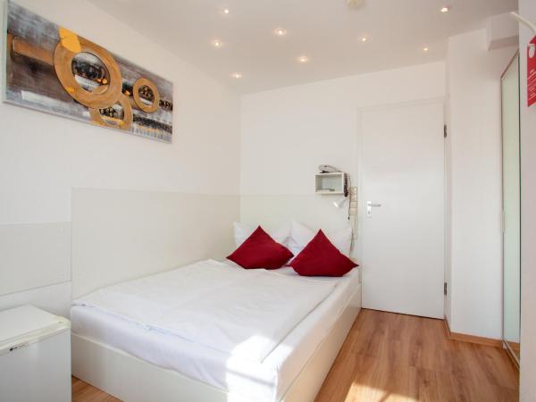 Relax Hotel & SPA Stuttgart : photo 4 de la chambre micro double room