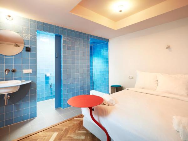 Hotel Not Hotel Rotterdam : photo 5 de la chambre hébergement the grass is greener in the other room
