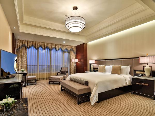 InterContinental Sancha Lake, an IHG Hotel : photo 4 de la chambre chambre lit king-size classique - vue sur montagne