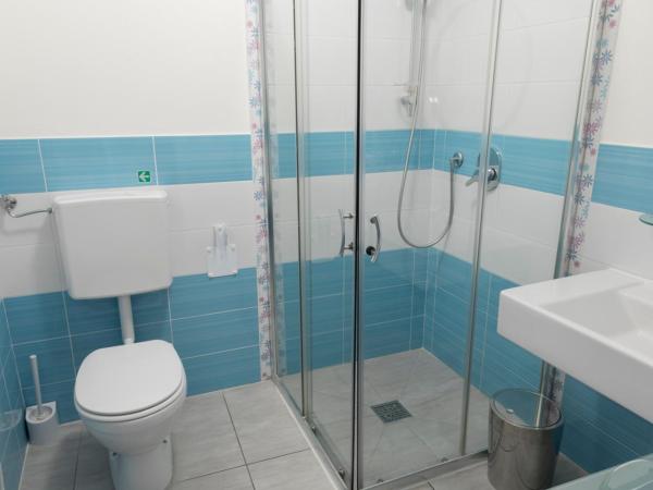 Buon Hotel Bologna Centro - Affittacamere - Self Check-In : photo 5 de la chambre chambre triple