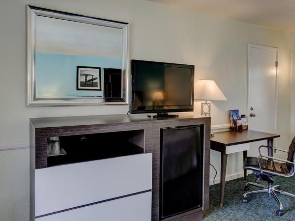 Kings Inn : photo 8 de la chambre chambre avec 2 grands lits queen-size