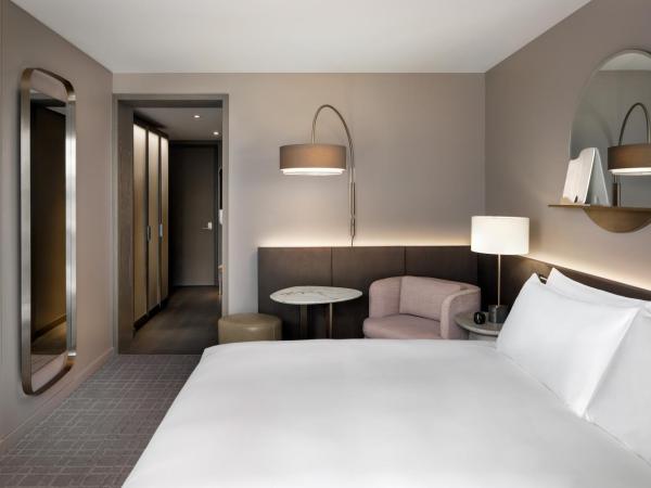 Fairmont Century Plaza Los Angeles : photo 1 de la chambre chambre lit king-size fairmont avec baignoire et balcon