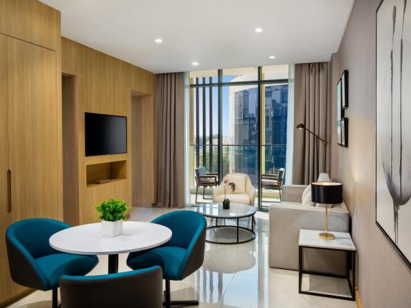 Millennium Place Mirdif : photo 2 de la chambre chambre familiale avenue