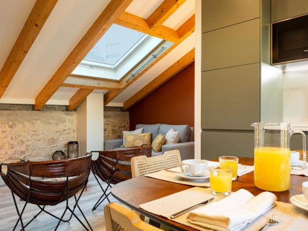 Bacharéis Charming House : photo 9 de la chambre appartement avec terrasse