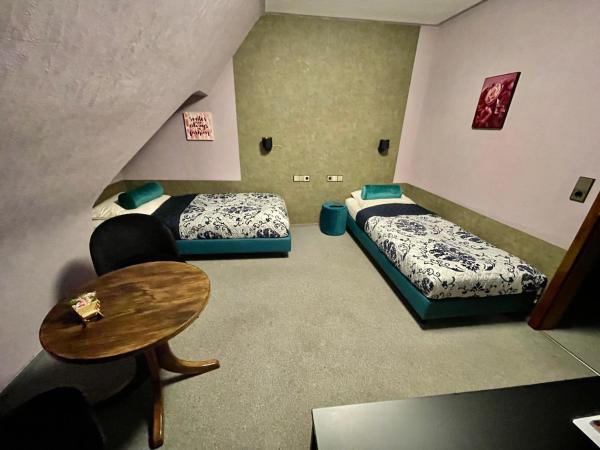 LILTON Hotel Stuttgart-Zuffenhausen : photo 3 de la chambre chambre lits jumeaux Économique