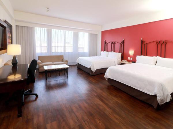 Holiday Inn Hotel & Suites Centro Historico, an IHG Hotel : photo 3 de la chambre queen suite with juarez avenue view - non-smoking