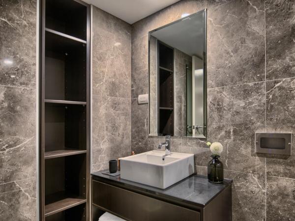 Canberra Rex Hotel : photo 6 de la chambre suite lit king-size