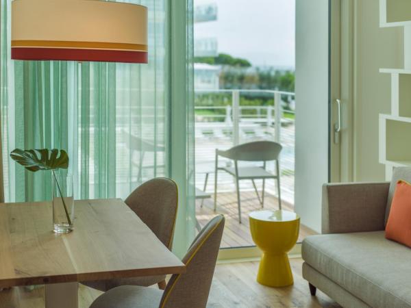 Falkensteiner Hotel & Spa Jesolo : photo 4 de la chambre suite avec balcon