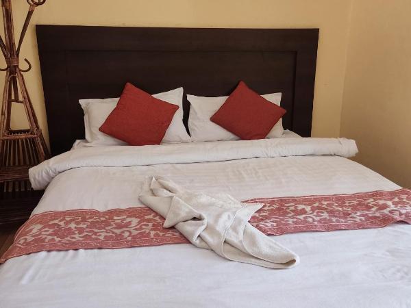 Jungle Front Lodge : photo 3 de la chambre chambre double – vue sur lac