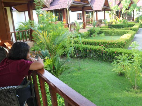 Rasa sayang Resort - SHA Certificate : photo 10 de la chambre villa de luxe - vue sur jardin