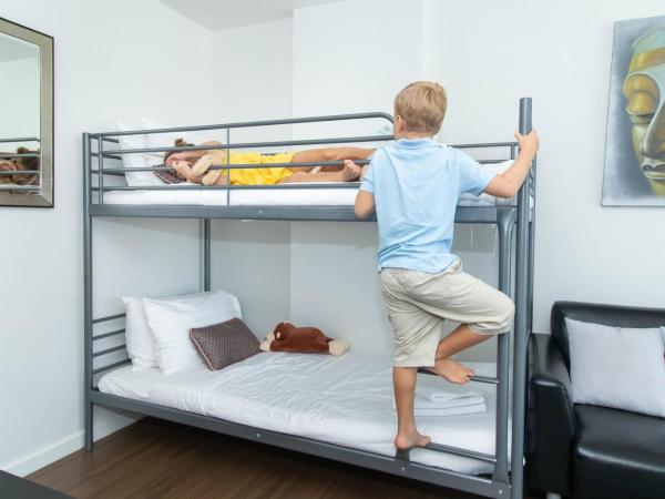 First Choice Suites SHA Plus Extra : photo 5 de la chambre chambre familiale