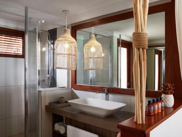 C Mauritius - All Inclusive : photo 8 de la chambre chambre prestige - côté plage