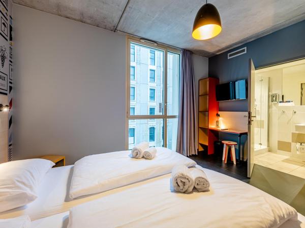MEININGER Hotel Bordeaux Gare Saint-Jean : photo 2 de la chambre chambre familiale