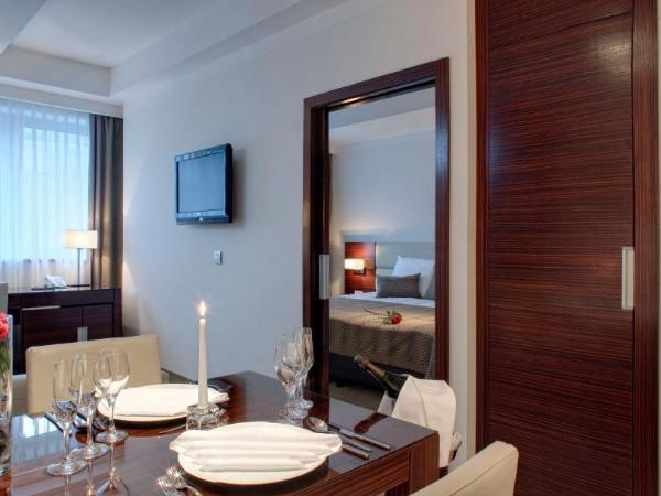 Hotel Aristos : photo 3 de la chambre suite junior