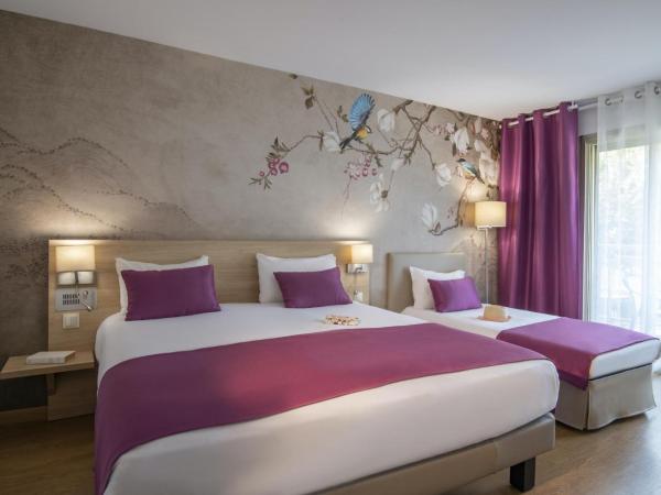 Hotel Chambord : photo 1 de la chambre chambre triple de luxe
