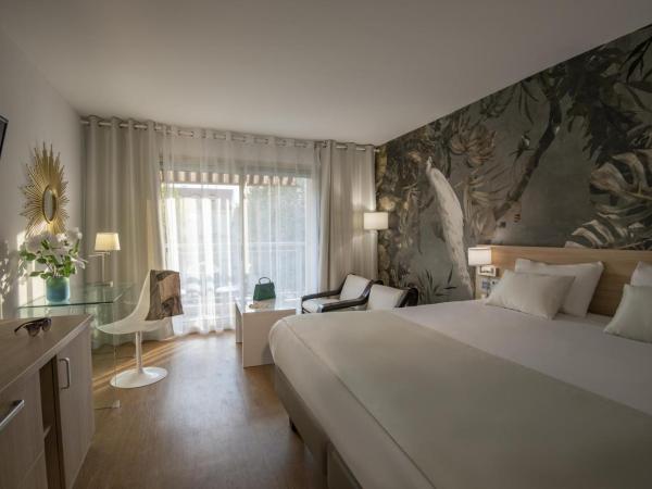 Hotel Chambord : photo 7 de la chambre chambre double deluxe avec douche
