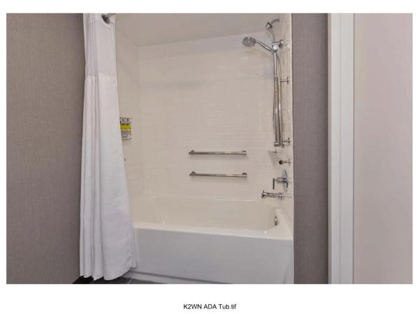 Staybridge Suites Pittsburgh Airport, an IHG Hotel : photo 1 de la chambre studio lit queen-size - accessible aux personnes à mobilité réduite