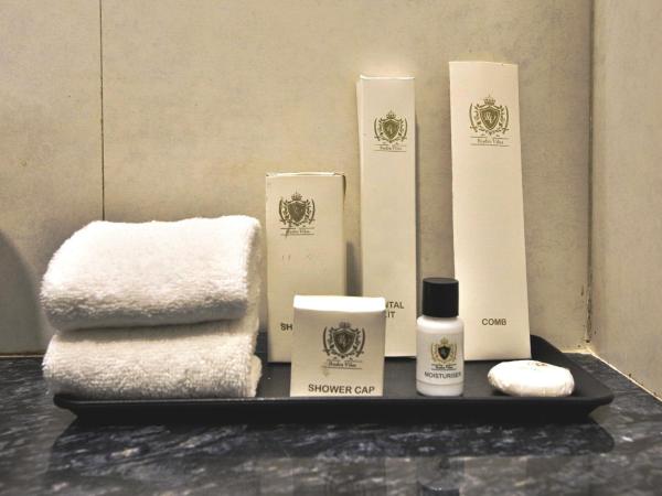 RUDRA VILAS - A Royal Heritage Hotel : photo 4 de la chambre suite lit queen-size