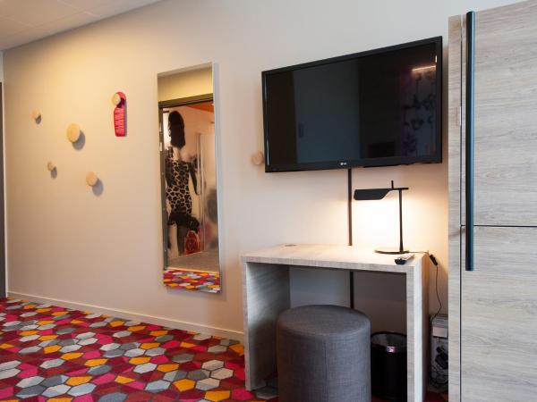 Motel L Hammarby Sjöstad : photo 8 de la chambre chambre familiale Élégante