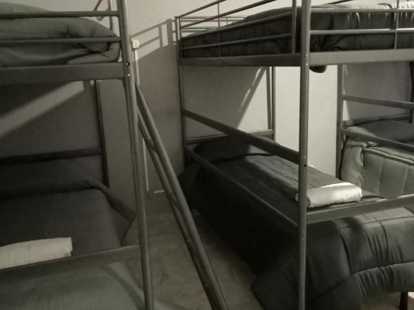 Dama HostelBB : photo 7 de la chambre lit simple dans dortoir pour hommes
