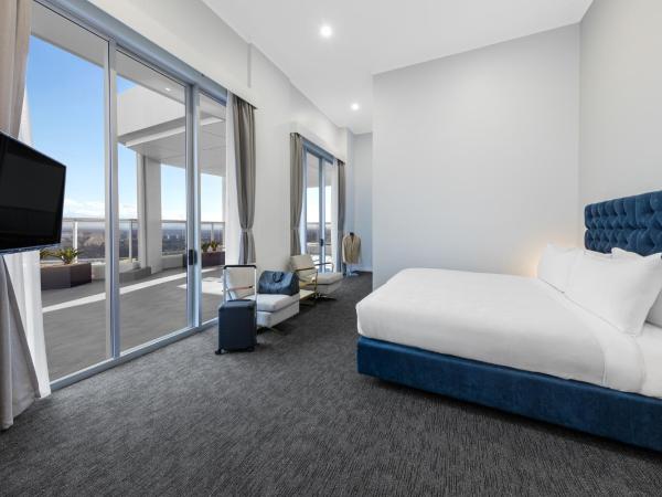 Meriton Suites Bondi Junction : photo 8 de la chambre penthouse 3 chambres côté ville