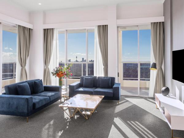 Meriton Suites Bondi Junction : photo 2 de la chambre penthouse 3 chambres côté ville