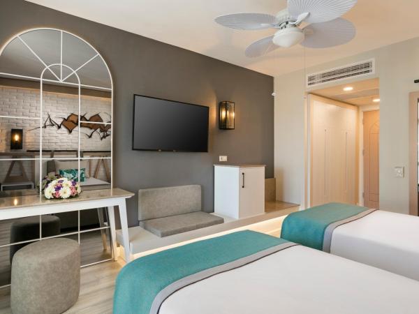 Limak Arcadia Sport Resort Belek : photo 2 de la chambre chambre double ou lits jumeaux standard
