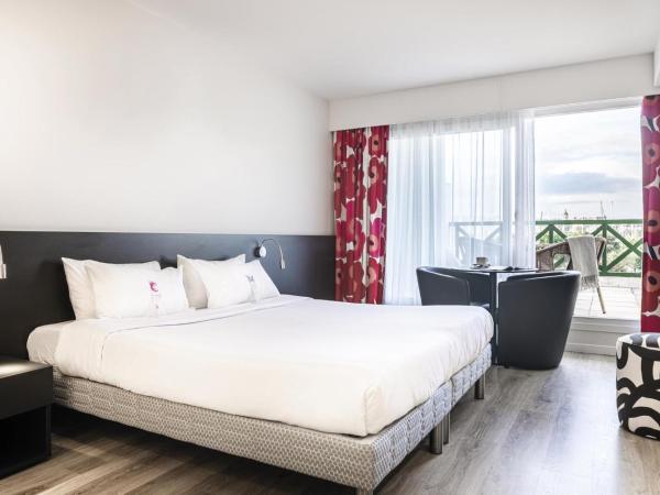 Hôtel Serge Blanco - Relais Thalasso & Spa : photo 1 de la chambre chambre double avec accès au spa - vue sur montagne