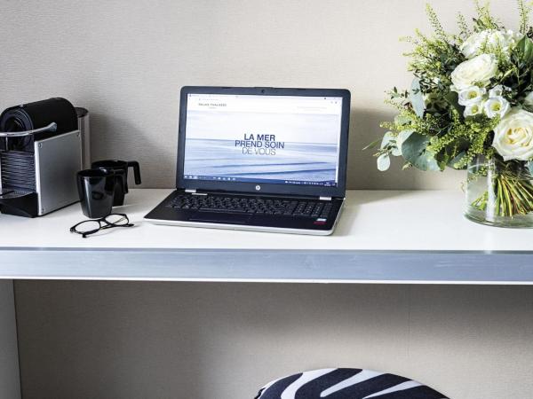 Hôtel Serge Blanco - Relais Thalasso & Spa : photo 9 de la chambre chambre double avec balcon et accès au spa