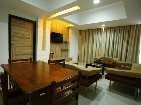 Hotel City Centre Residency : photo 9 de la chambre suite deluxe