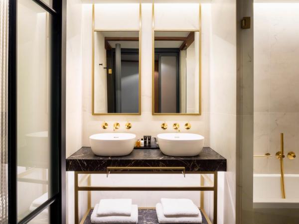 Radisson Collection Bilbao : photo 5 de la chambre chambre premium collection