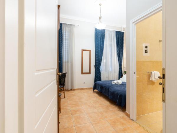 Budapest Panorama Central : photo 4 de la chambre economy double room - annex building