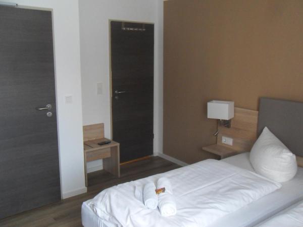Pension am Stern : photo 5 de la chambre chambre double deluxe avec douche