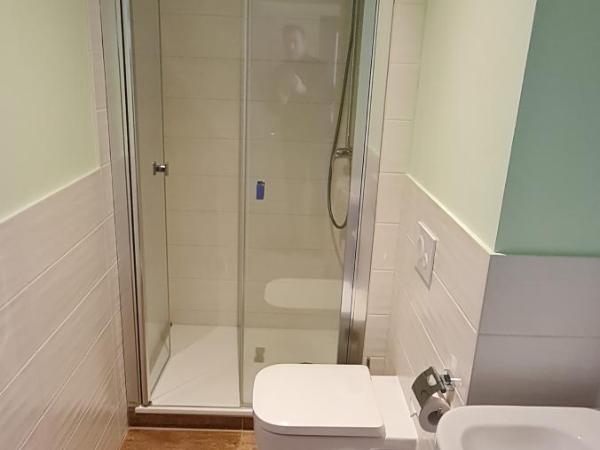 Pension am Stern : photo 8 de la chambre chambre double deluxe avec douche