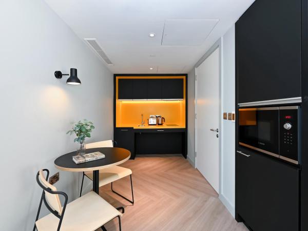 Staycity Aparthotels Dublin Mark Street : photo 2 de la chambre studio - accessible aux personnes à mobilité réduite 
