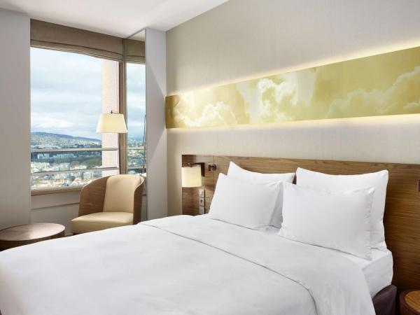 Radisson Blu Hotel, Lyon : photo 1 de la chambre chambre standard avec vue sur la ville