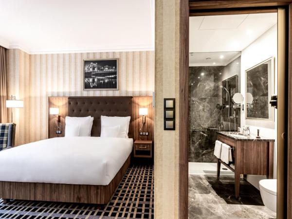 Hotel Grand City Wrocław : photo 5 de la chambre chambre lit king-size deluxe