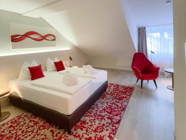 Ramada by Wyndham Dresden : photo 2 de la chambre suite junior